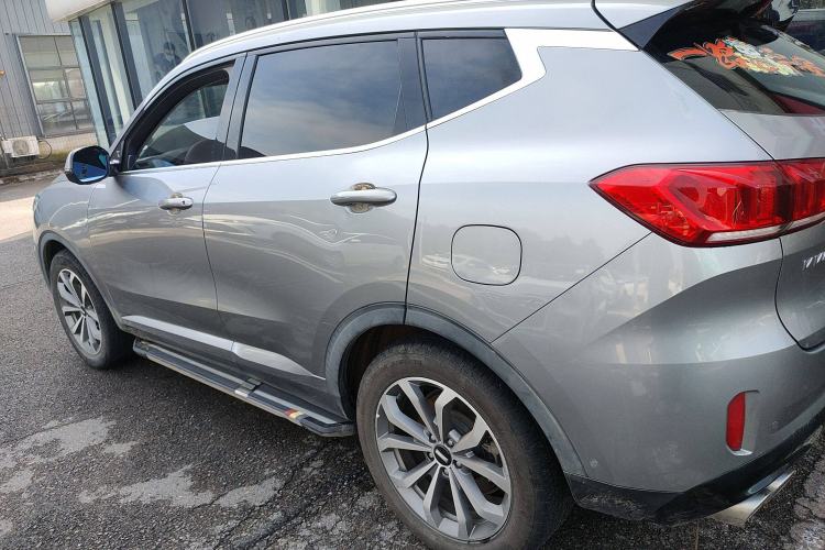 Used Wey VV6 2019 2.0T Two-Wheel-Drive Flagship Version China VI Standard Exterior 3