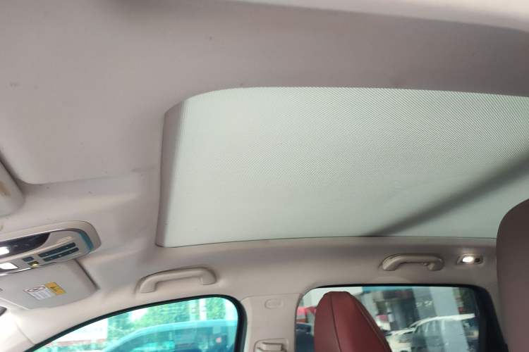 Used Wey VV6 2019 2.0T Two-Wheel-Drive Flagship Version China VI Standard Headliner