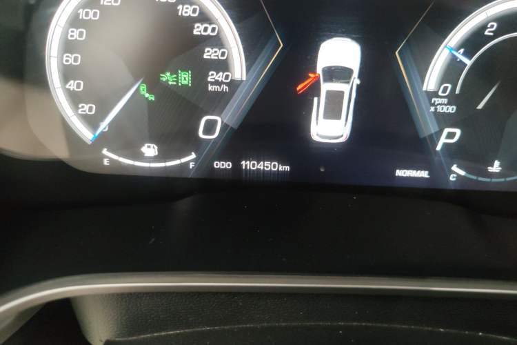 Used Wey VV6 2019 2.0T Two-Wheel-Drive Ultra-Luxury Version China VI Standard Odometer Close Up