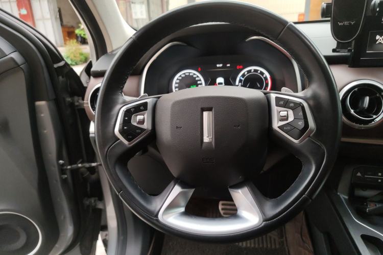 Used Wey VV6 2019 2.0T Two-Wheel-Drive Ultra-Luxury Version China VI Standard Steering Wheel