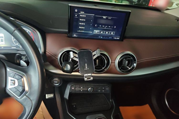 Used Wey VV6 2019 2.0T Two-Wheel-Drive Ultra-Luxury Version China VI Standard Audio And AC Panel