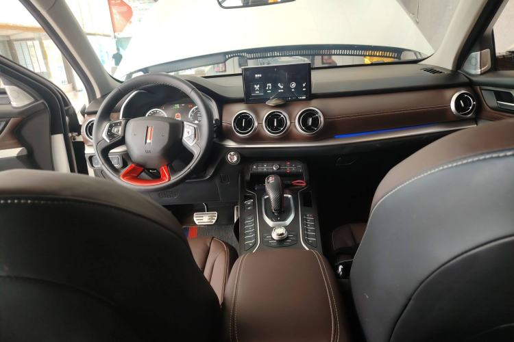 Used Wey VV6 2019 2.0T Two-Wheel-Drive Ultra-Luxury Version China VI Standard Center Console