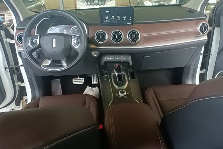 Used Wey VV6 2019 2.0T Two-Wheel-Drive Ultra-Luxury Version China VI Standard Center Console