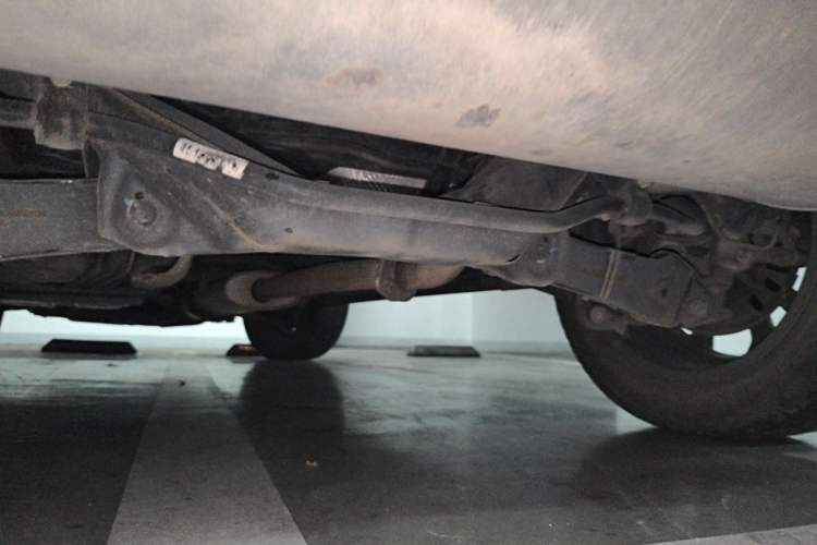 Used Wey VV6 2019 2.0T Two-Wheel-Drive Ultra-Luxury Version China VI Standard Chassis Rear