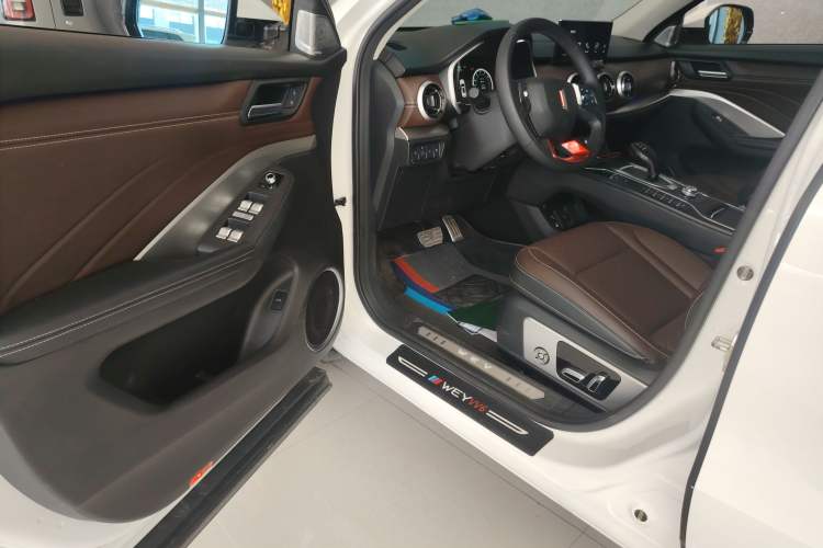 Used Wey VV6 2019 2.0T Two-Wheel-Drive Ultra-Luxury Version China VI Standard Driver Seat