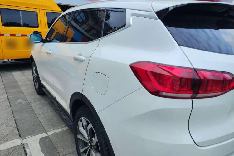 Used Wey VV6 2019 2.0T Two-Wheel-Drive Flagship Version China VI Standard Exterior 3