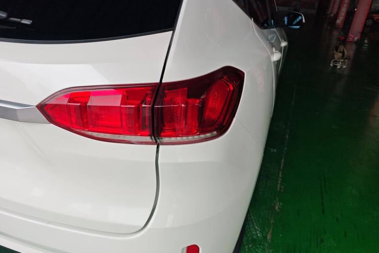 Used Wey VV6 2019 2.0T Two-Wheel-Drive Ultra-Luxury Version China VI Standard Exterior 6
