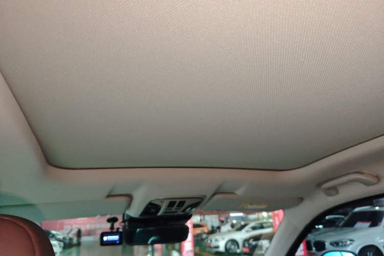 Used Wey VV6 2019 2.0T Two-Wheel-Drive Ultra-Luxury Version China VI Standard Headliner