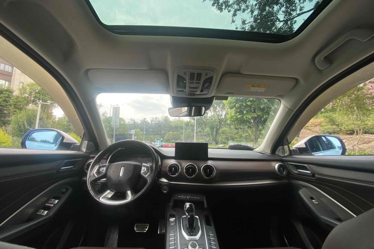 Used Wey VV6 2019 2.0T Two-Wheel-Drive Ultra-Luxury Version China VI Standard Interior 3