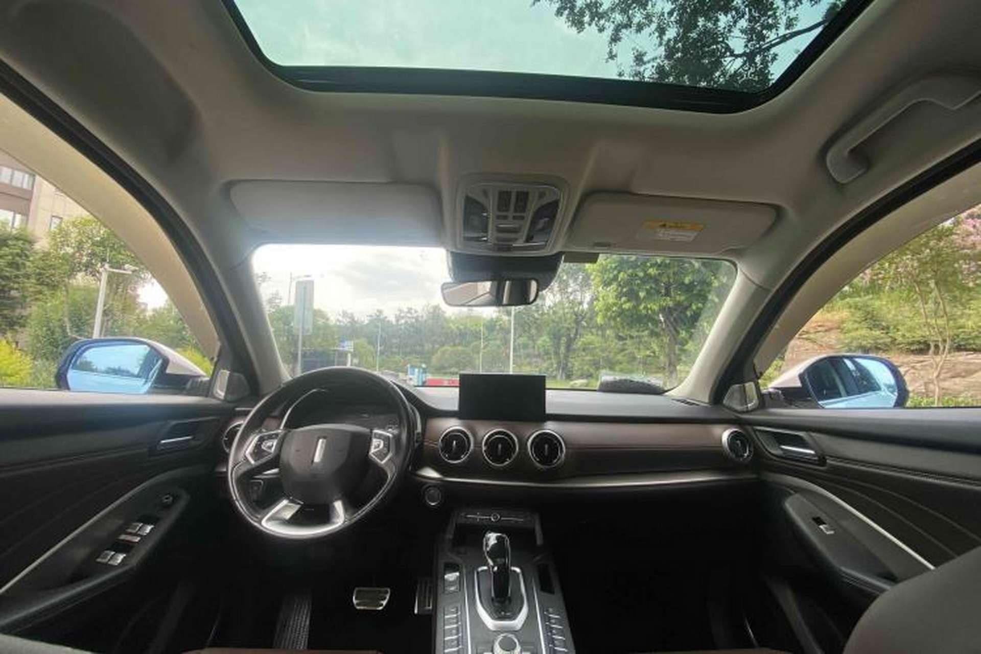 Used Wey VV6 2019 2.0T Two-Wheel-Drive Ultra-Luxury Version China VI Standard Interior 3