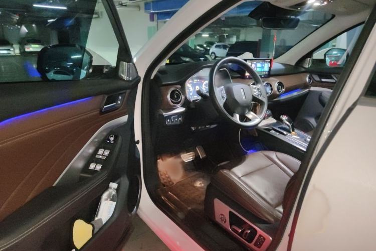 Used Wey VV6 2019 2.0T Four-Wheel Drive Flagship Version China VI Standard Interior 3
