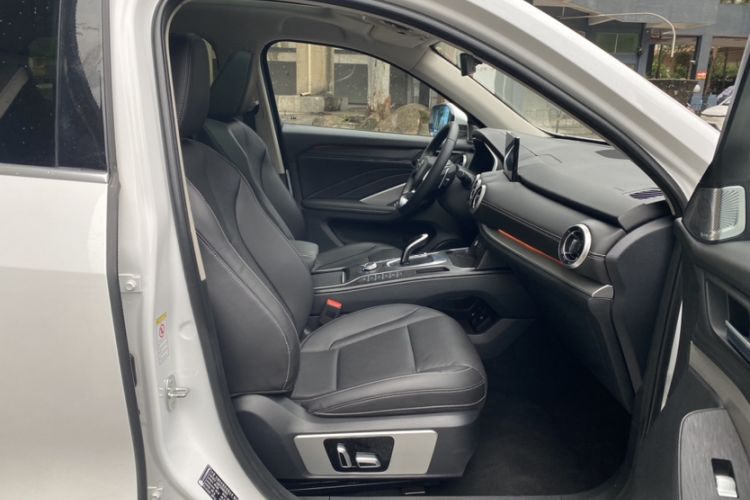 Used Wey VV6 2019 2.0T Two-Wheel-Drive Flagship Version China VI Standard Interior 8