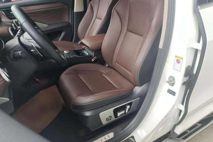 Used Wey VV6 2019 2.0T Two-Wheel-Drive Ultra-Luxury Version China VI Standard Left Front Seat
