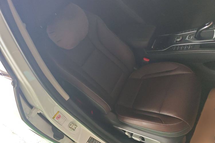 Used Wey VV6 2019 2.0T Two-Wheel-Drive Ultra-Luxury Version China VI Standard Right Front Seat