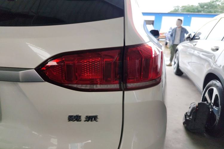 Used Wey VV6 2019 2.0T Two-Wheel-Drive Ultra-Luxury Version China VI Standard Right Rear Taillight