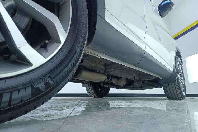 Used Wey VV6 2019 2.0T Two-Wheel-Drive Flagship Version China VI Standard Right Side Sill