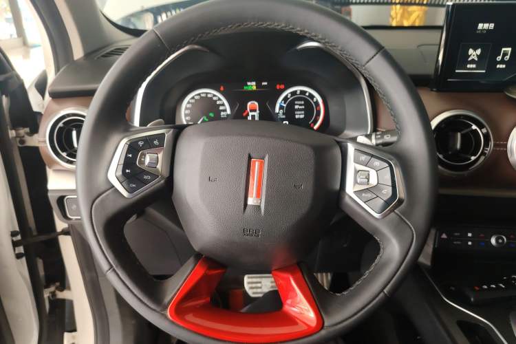 Used Wey VV6 2019 2.0T Two-Wheel-Drive Ultra-Luxury Version China VI Standard Steering Wheel