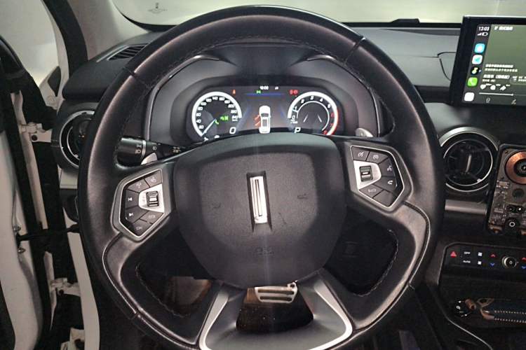 Used Wey VV6 2019 2.0T Two-Wheel-Drive Ultra-Luxury Version China VI Standard Steering Wheel
