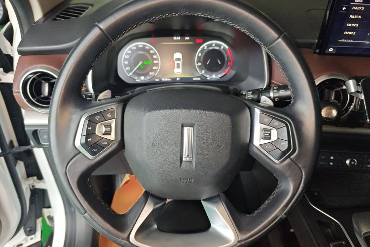 Used Wey VV6 2019 2.0T Two-Wheel-Drive Ultra-Luxury Version China VI Standard Steering Wheel
