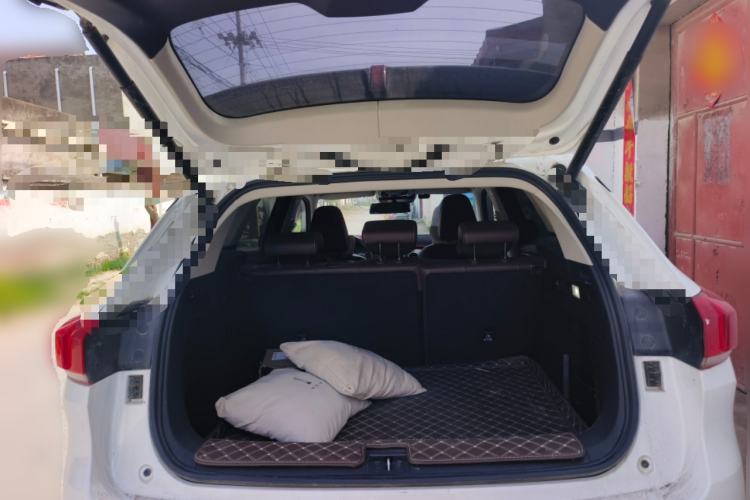 Used Wey VV6 2019 2.0T Two-Wheel-Drive Flagship Version China VI Standard Trunk