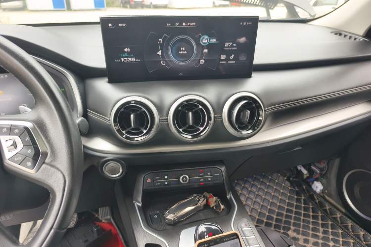 Used Wey VV6 2020 2.0T Four-Wheel Drive Zhiyu+ Audio And AC Panel