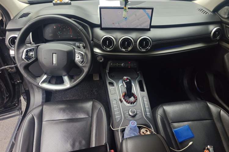 Used Wey VV6 2020 2.0T Two-Wheel Drive Smart Enjoyment+ Center Console