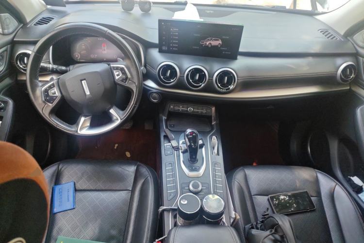 Used Wey VV6 2020 2.0T Two-Wheel Drive Smart Enjoyment+ Center Console