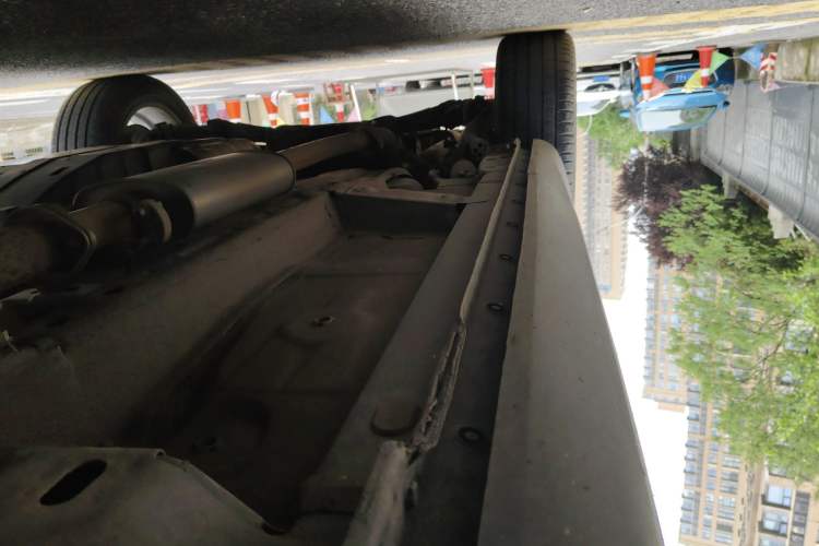 Used Wey VV6 2020 2.0T Two-Wheel Drive Smart Protection+ Chassis Front Right