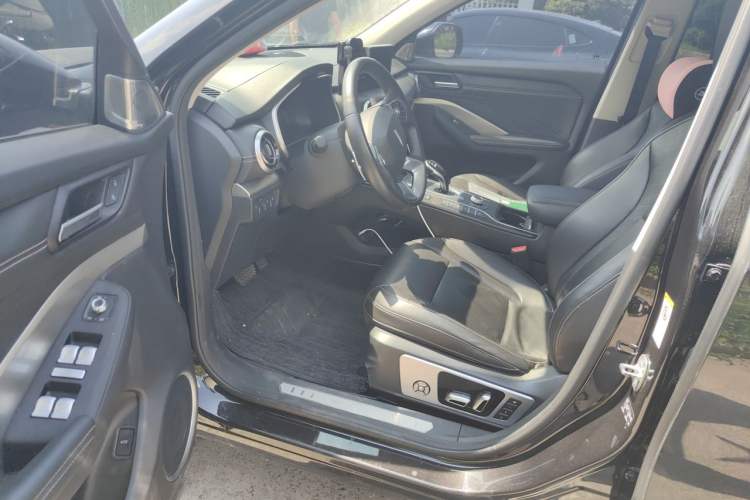 Used Wey VV6 2020 2.0T Two-Wheel Drive Smart Enjoyment+ Driver Seat