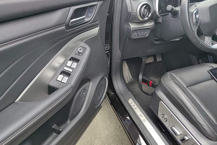 Used Wey VV6 2020 2.0T Two-Wheel Drive Smart Protection+ Driver Seat
