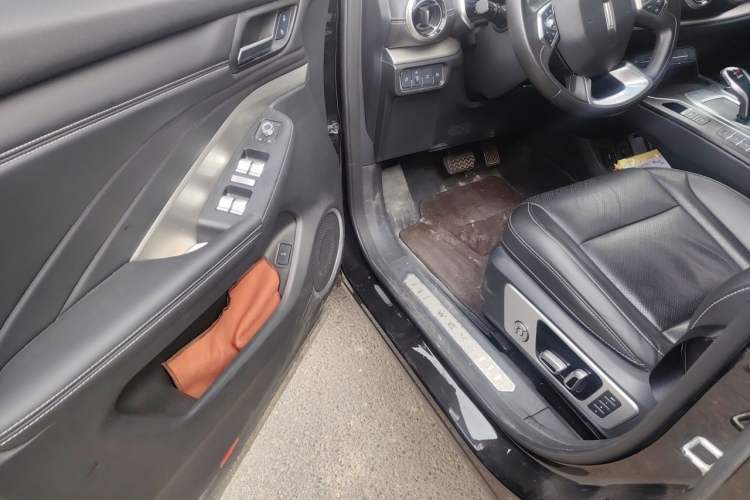 Used Wey VV6 2020 2.0T Two-Wheel Drive Smart Enjoyment+ Driver Seat