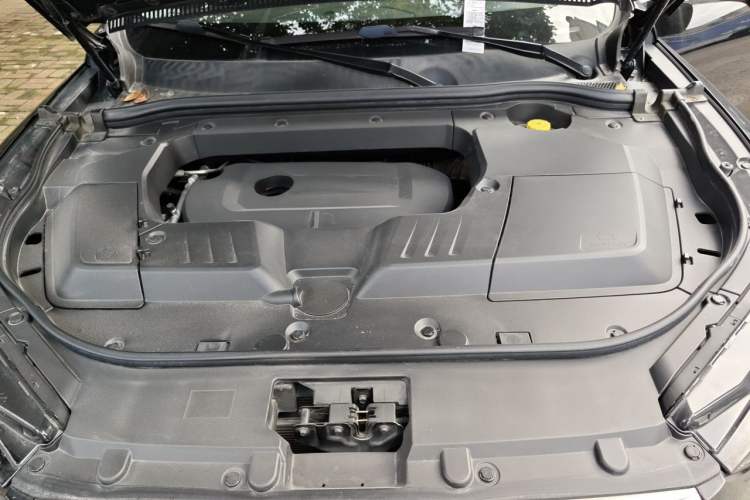 Used Wey VV6 2020 2.0T Two-Wheel Drive Smart Enjoyment+ Engine Bay