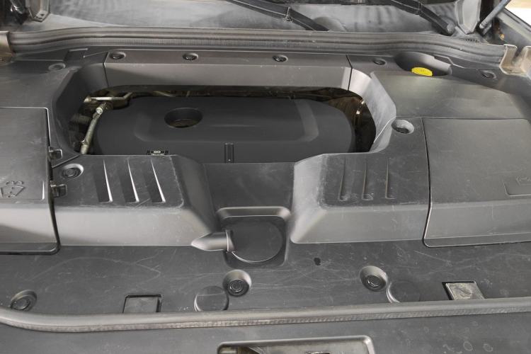Used Wey VV6 2020 2.0T Two-Wheel Drive Smart Protection+ Engine Bay