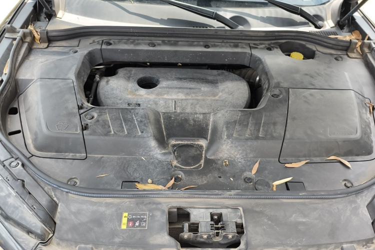 Used Wey VV6 2020 2.0T Two-Wheel Drive Smart Protection+ Engine Bay