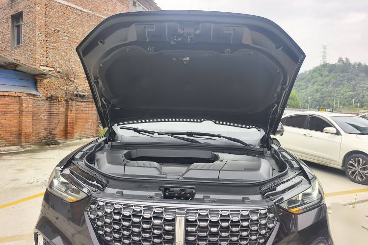 Used Wey VV6 2020 2.0T Four-Wheel Drive Zhiyu+ Engine Bay
