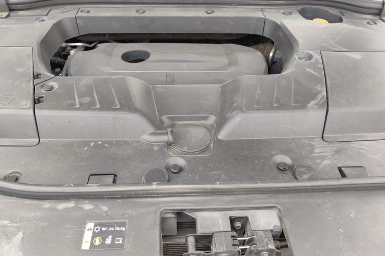 Used Wey VV6 2020 2.0T Two-Wheel Drive Smart Protection+ Engine Bay