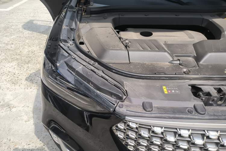 Used Wey VV6 2020 2.0T Two-Wheel Drive Smart Enjoyment+ Engine Bay Right