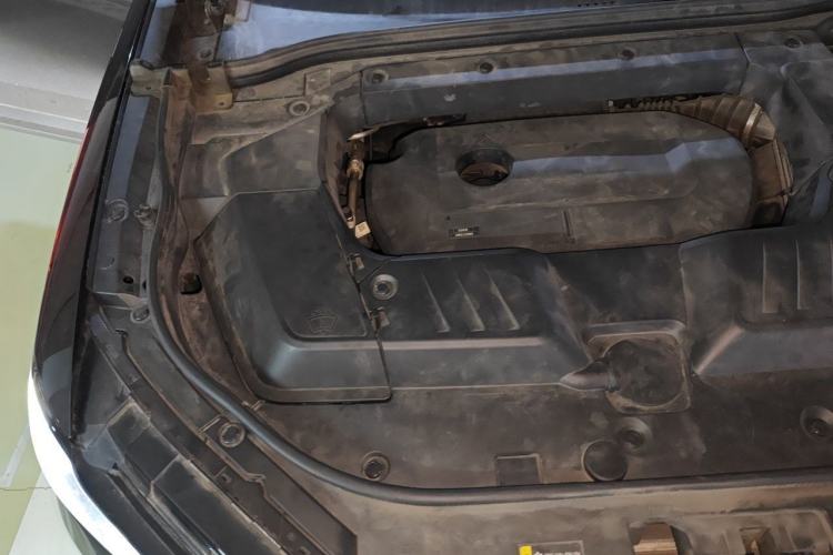 Used Wey VV6 2020 2.0T Two-Wheel Drive Smart Enjoyment+ Engine Bay Right