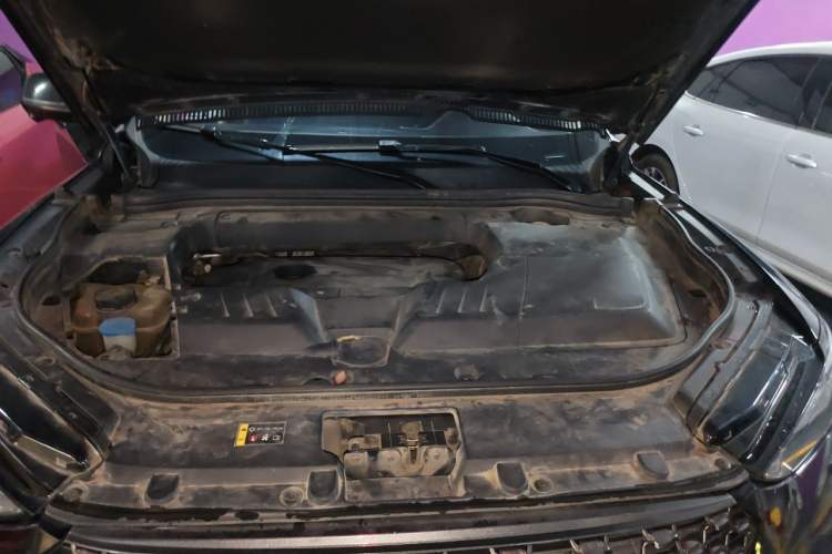 Used Wey VV6 2020 2.0T Two-Wheel Drive Smart Enjoyment+ Engine Bay
