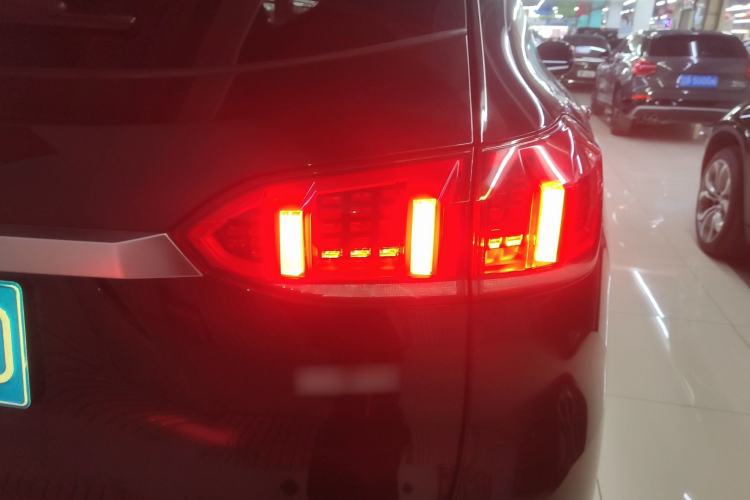 Used Wey VV6 2020 2.0T Four-Wheel Drive Zhiyu+
