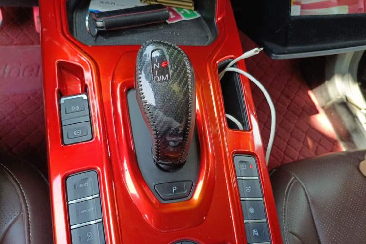 Used Wey VV6 2020 2.0T Two-Wheel Drive Smart Protection+ Gear Lever