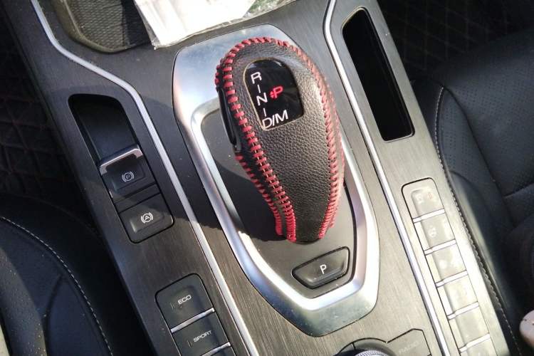 Used Wey VV6 2020 2.0T Two-Wheel Drive Smart Protection+ Gear Lever