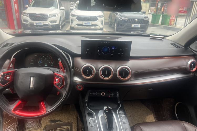 Used Wey VV6 2020 2.0T Four-Wheel Drive Zhiyu+ Interior 1