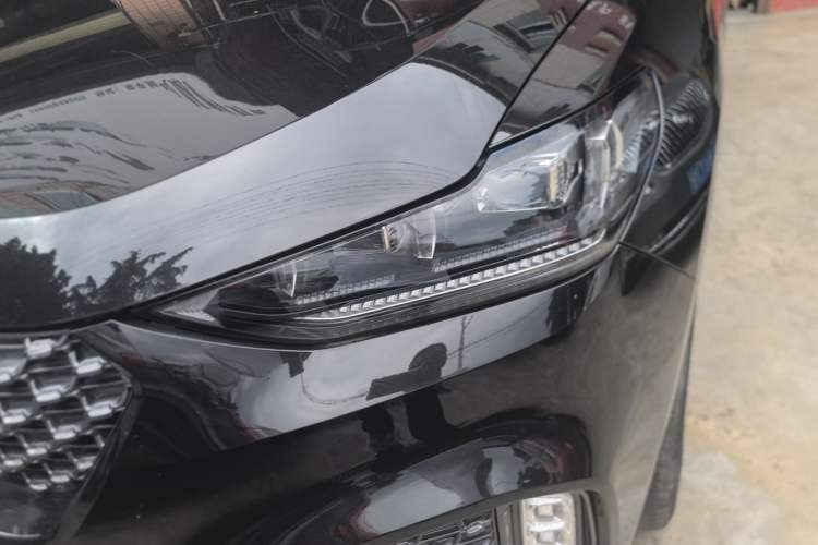 Used Wey VV6 2020 2.0T Two-Wheel Drive Smart Protection+ Left Front Headlight