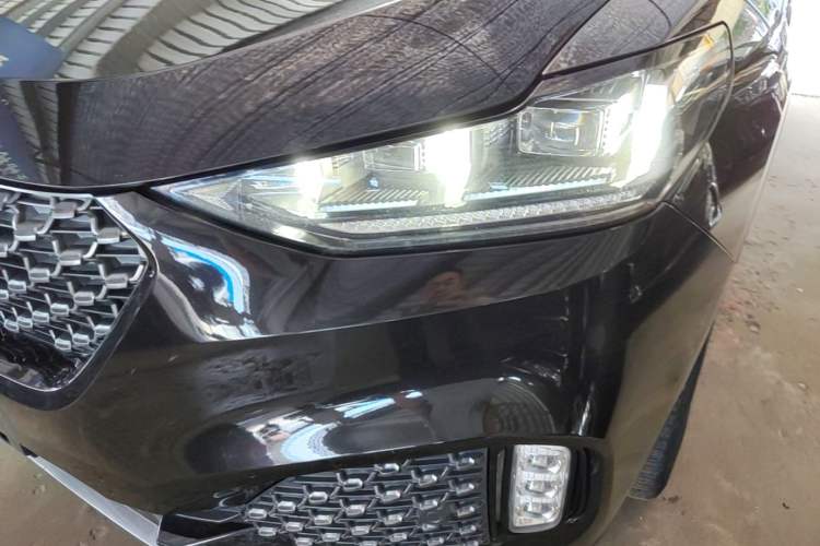 Used Wey VV6 2020 2.0T Two-Wheel Drive Smart Protection+ Left Front Headlight