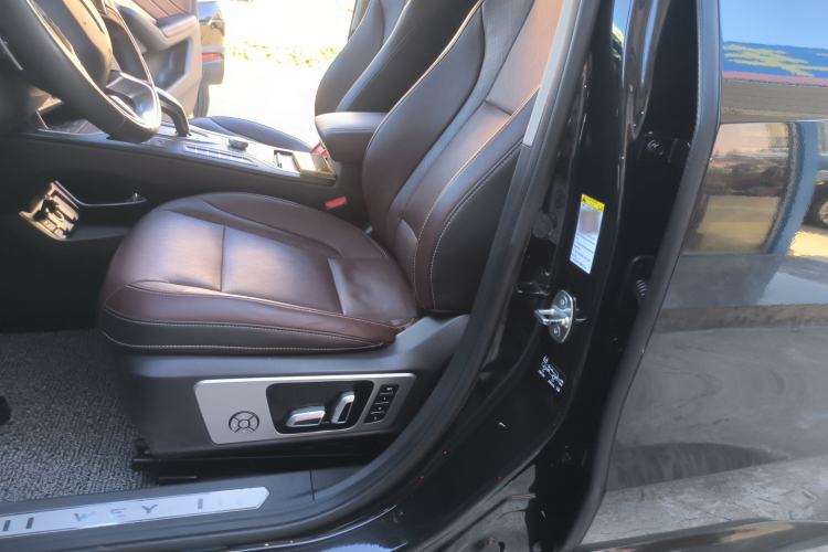 Used Wey VV6 2020 2.0T Two-Wheel Drive Smart Enjoyment+ Left Front Seat
