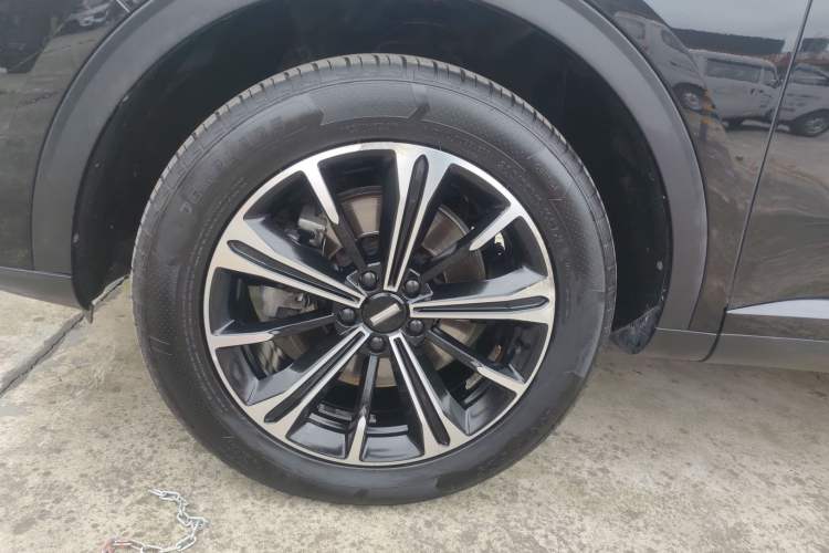 Used Wey VV6 2020 2.0T Two-Wheel Drive Smart Protection+ Left Front Wheel Hub