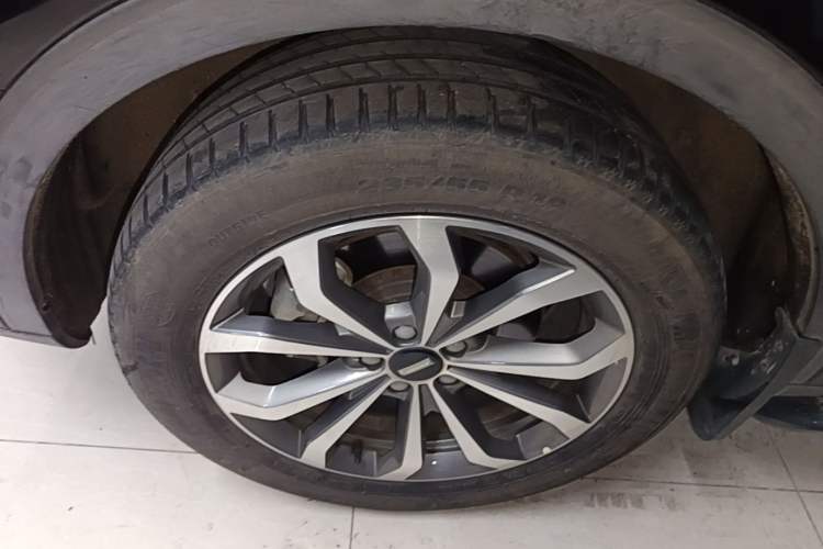 Used Wey VV6 2020 2.0T Two-Wheel Drive Smart Enjoyment+ Left Front Wheel Hub