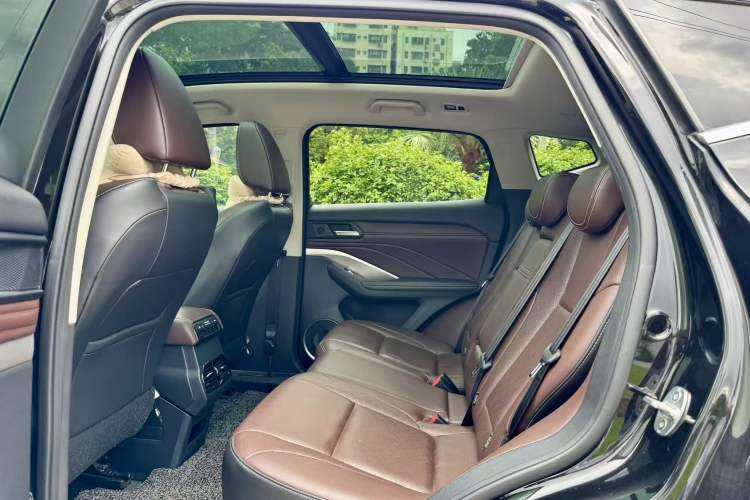 Used Wey VV6 2020 2.0T Four-Wheel Drive Zhiyu+ Left Rear Seat