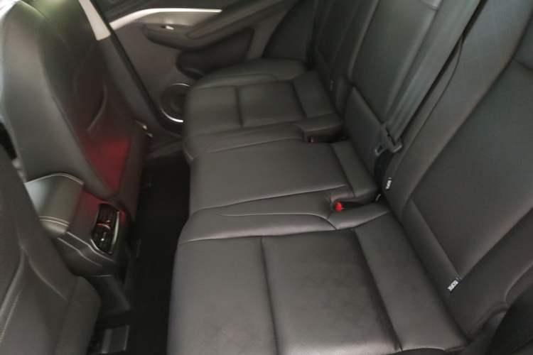 Used Wey VV6 2020 2.0T Two-Wheel Drive Smart Protection+ Left Rear Seat